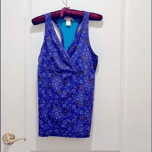 Juicy Couture Tops - JUICY COUTURE TOP Sz: Medium